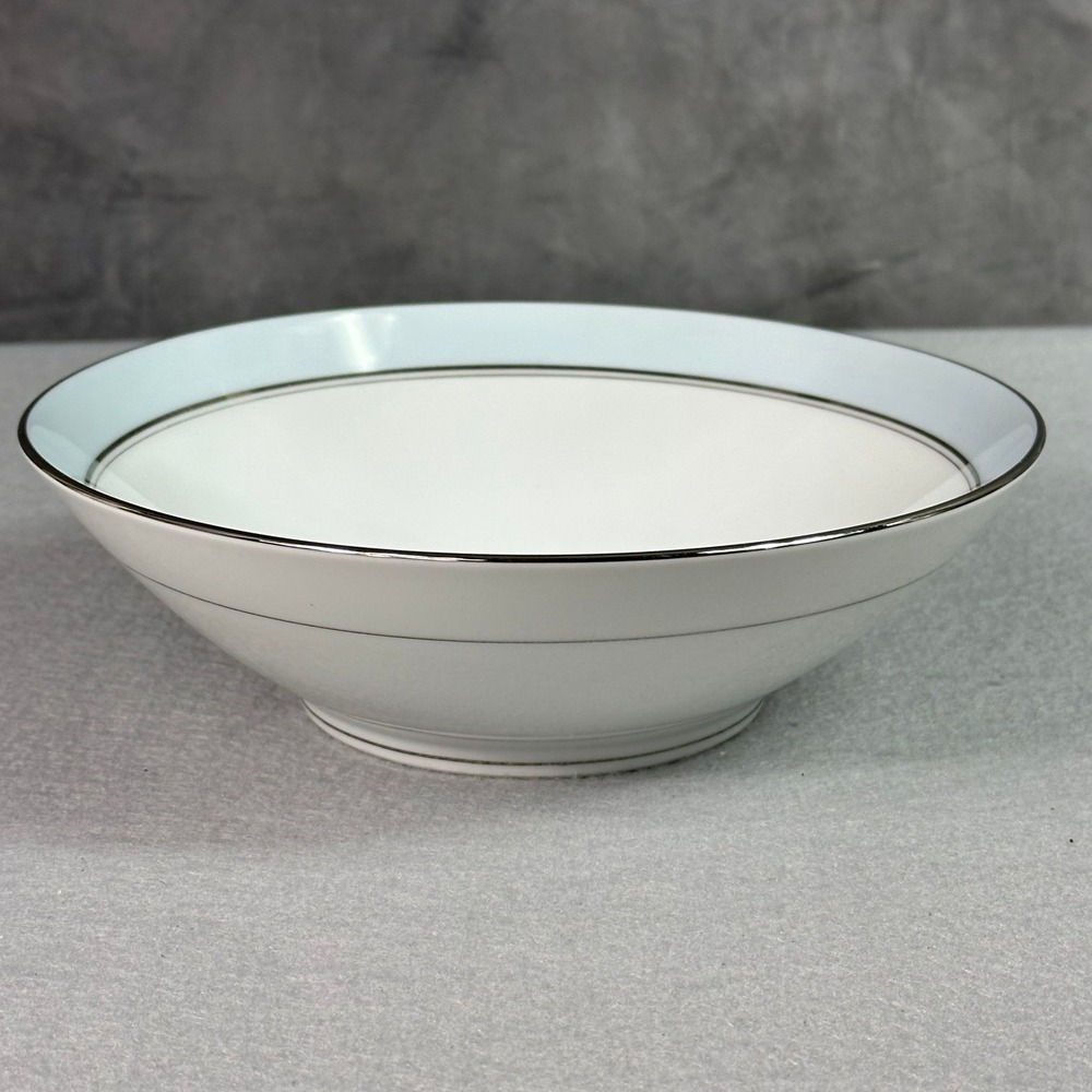 Noritake Bluebell # 5558 8" Round Vegetable Serving Bowl - Picture 2 of 6